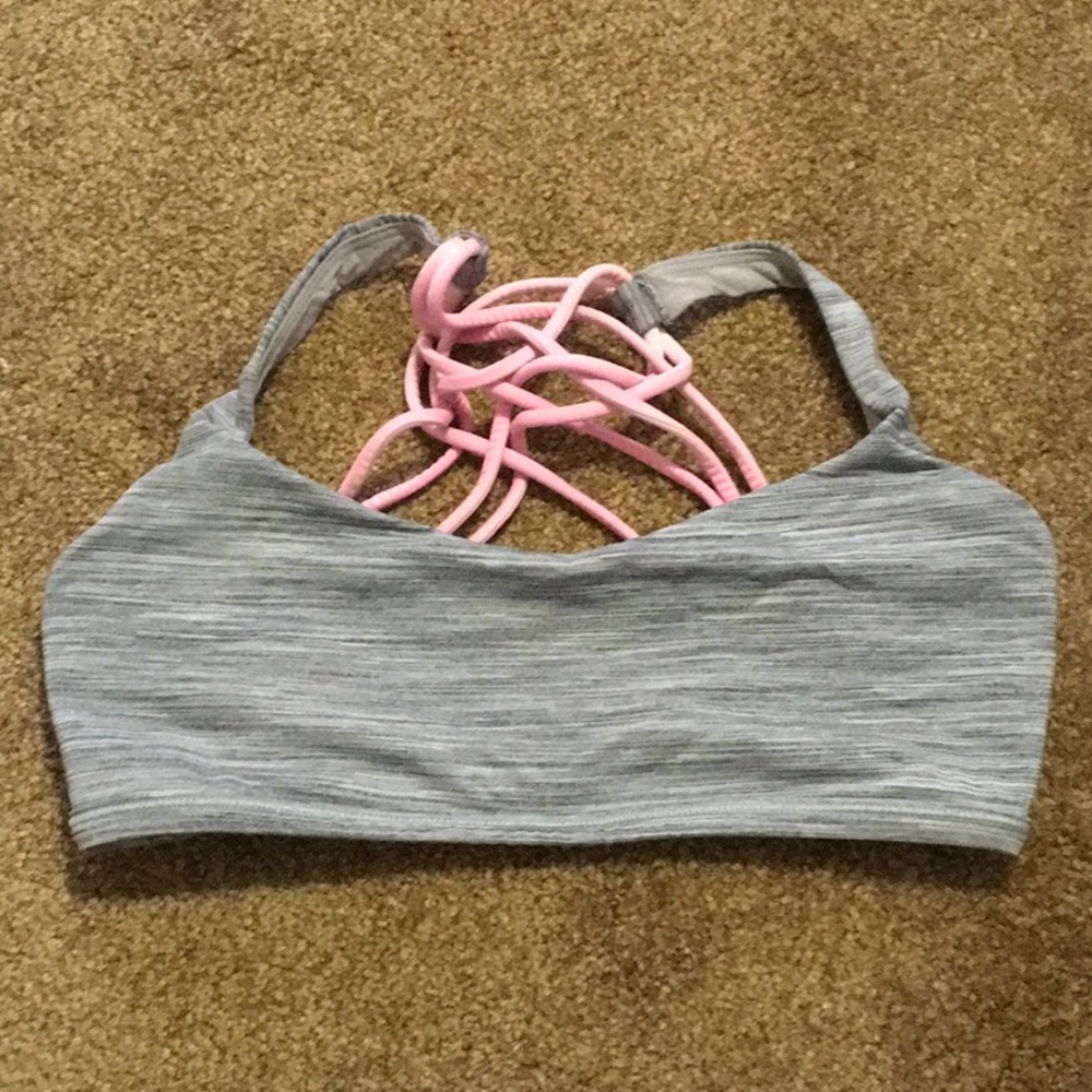 Lululemon sports bra